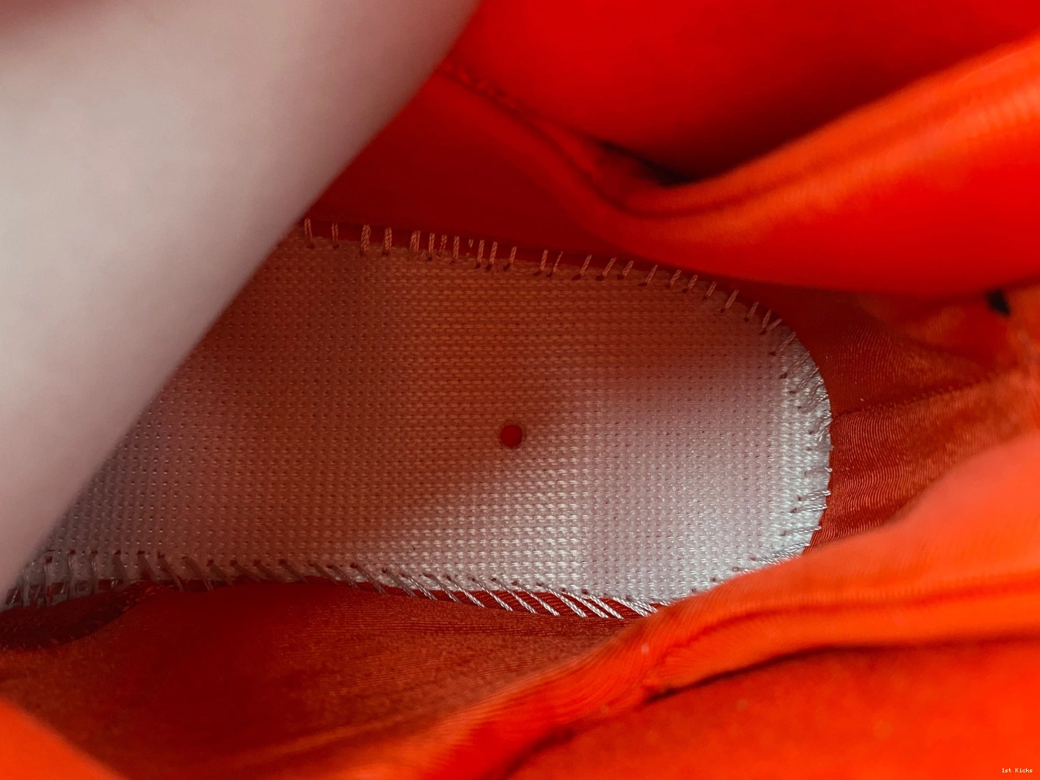 'Chile CT8019-600  Jordan 9 Red' Air 0119